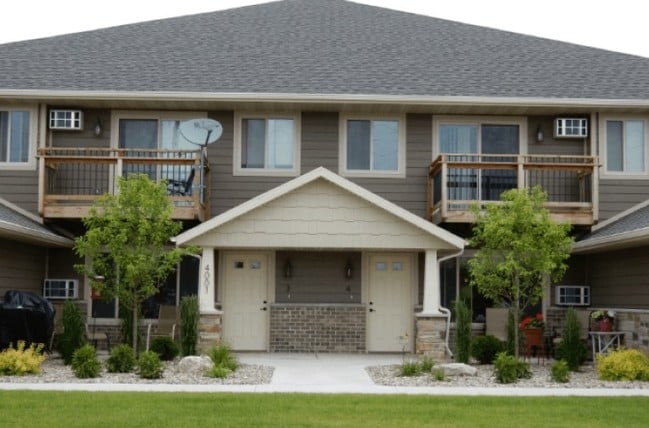 Building Photo - Maple Park