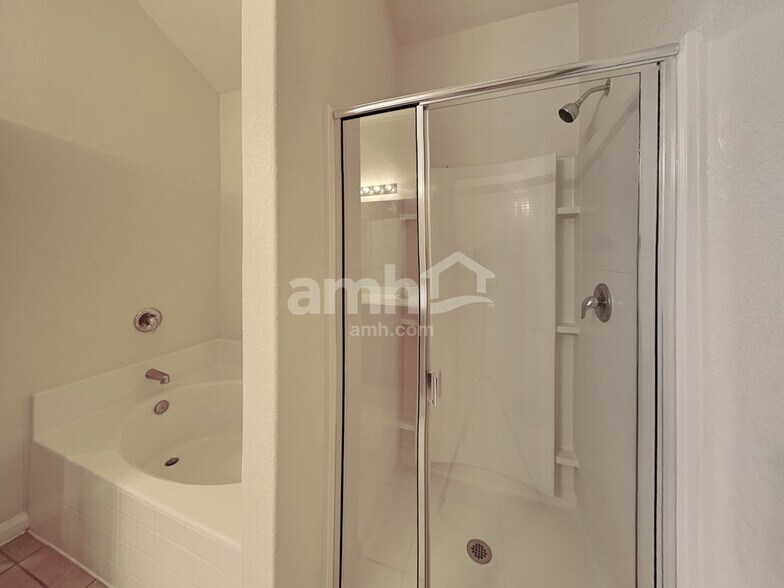 Building Photo - 19800 Andrew Johnson Dr