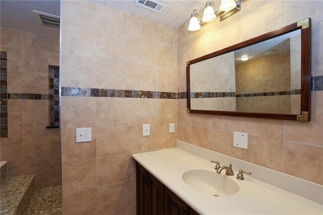 Building Photo - 3602 Jones Mill Rd