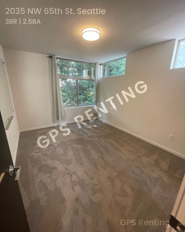 Building Photo - 2035 NW 65th St