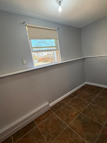 Building Photo - 102 Smoothleaf Ln