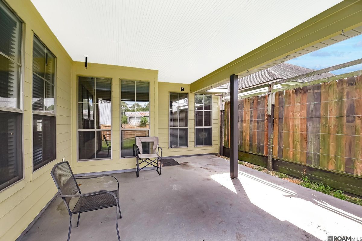 Building Photo - 12467 Dutchtown Villa Dr