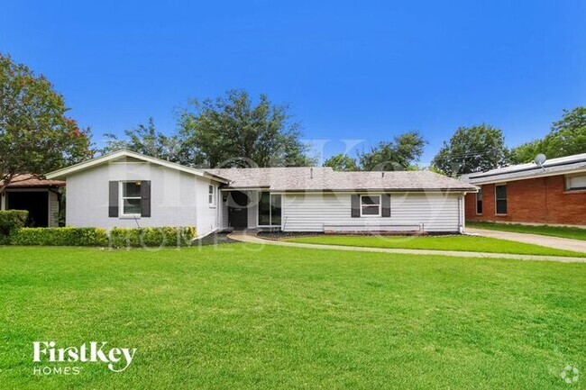 Building Photo - 3510 Princeton Dr