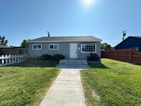 Building Photo - 3 bed, 2 bath Richland