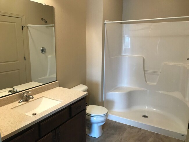 Building Photo - 2810 Bobcat Dr