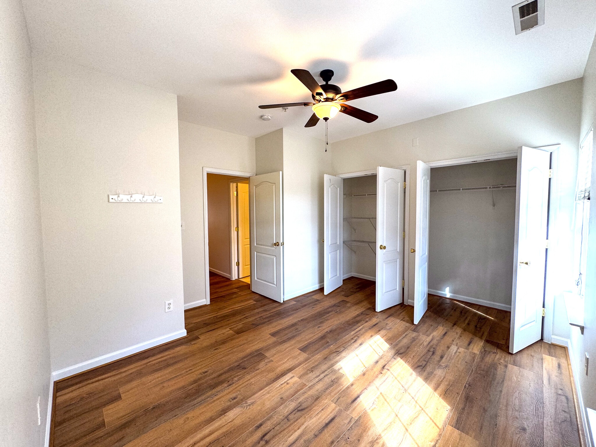 Building Photo - 8010 Pennington Dr