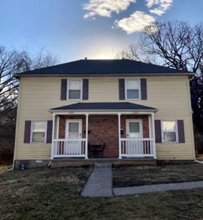 Building Photo - 9549 Harrison St