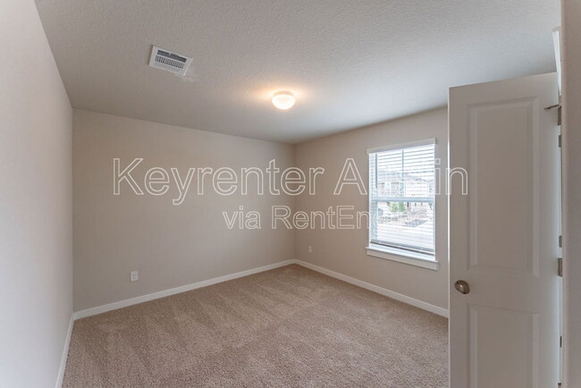Building Photo - 2246 Rocoso Trl
