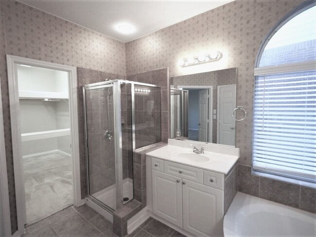 Building Photo - Desirable 4 bedroom home in BEAUTIFUL Steiner Ranch!