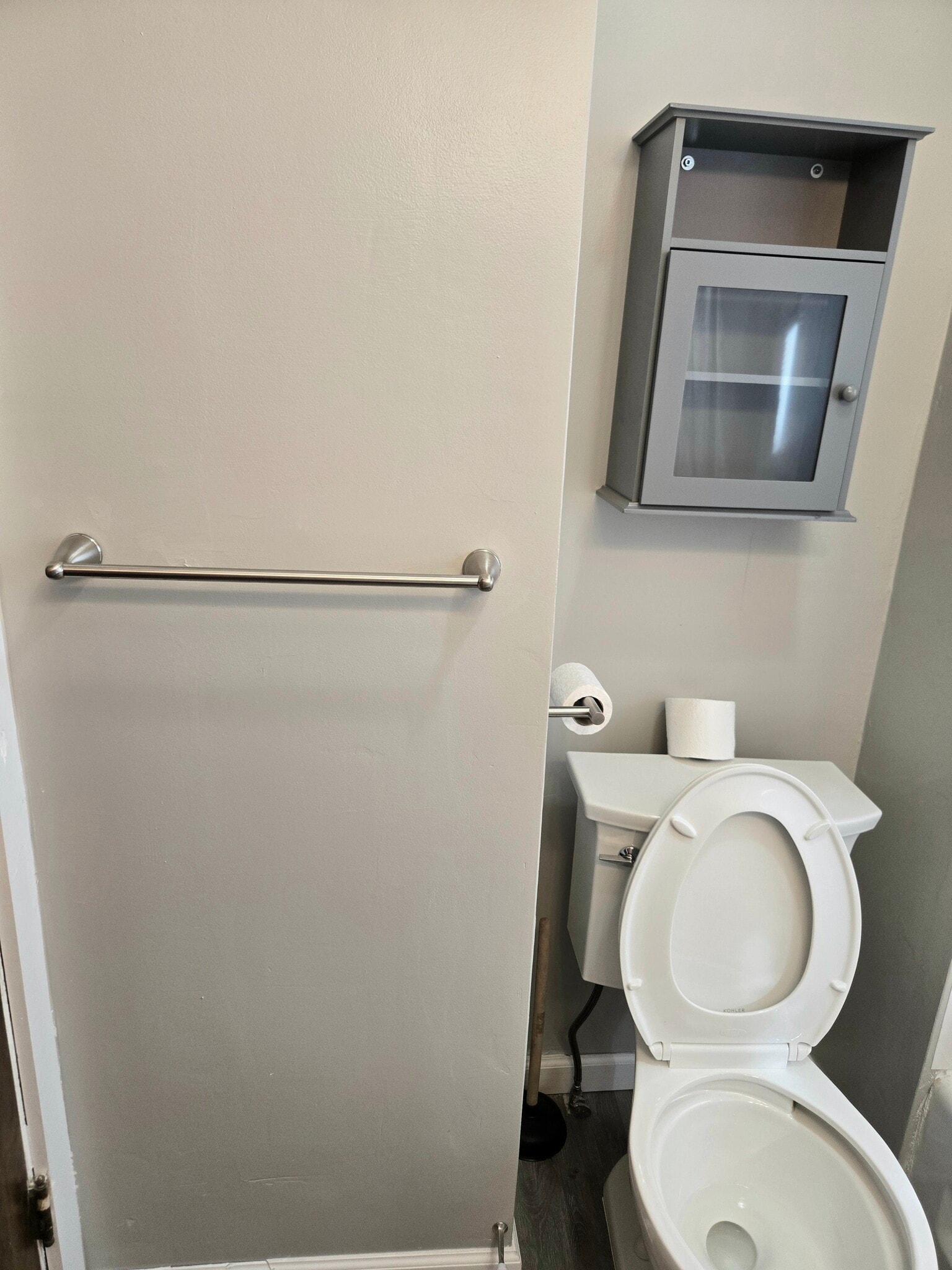 Bathroom toilet - 414 Taunton Pl