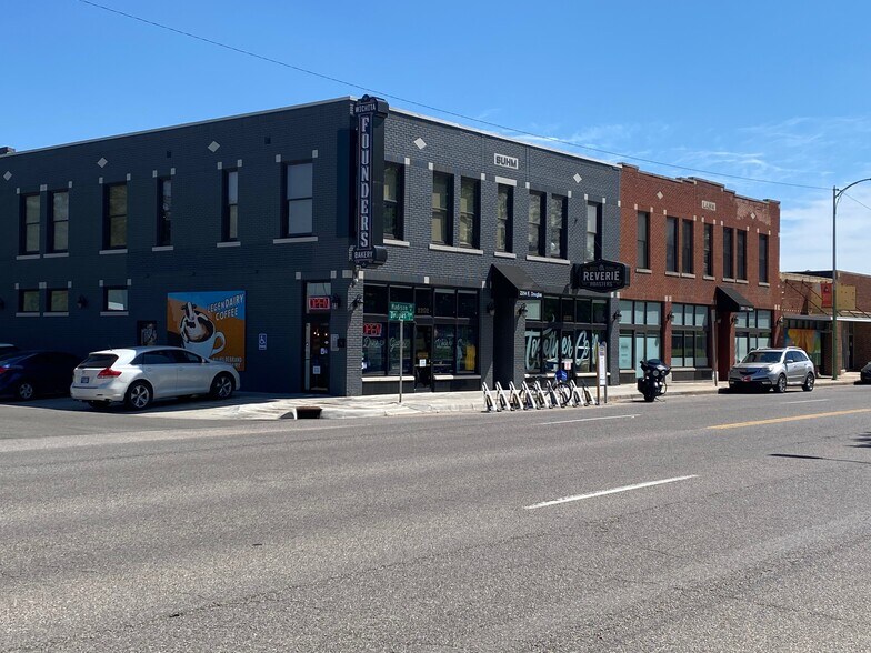 Reverie Coffee Roasters Tanya's Soup Kitchen less than a 15 min walk away - 347 S Green St