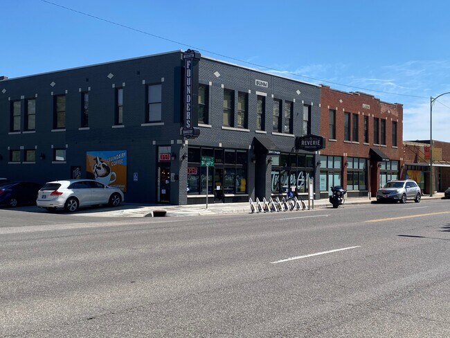 Reverie Coffee Roasters Tanya's Soup Kitchen less than a 15 min walk away - 347 S Green St