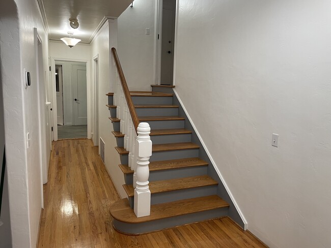 Building Photo - 406 Brewington Ave