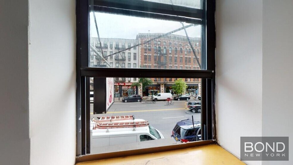 Building Photo - 96 Third Avenue