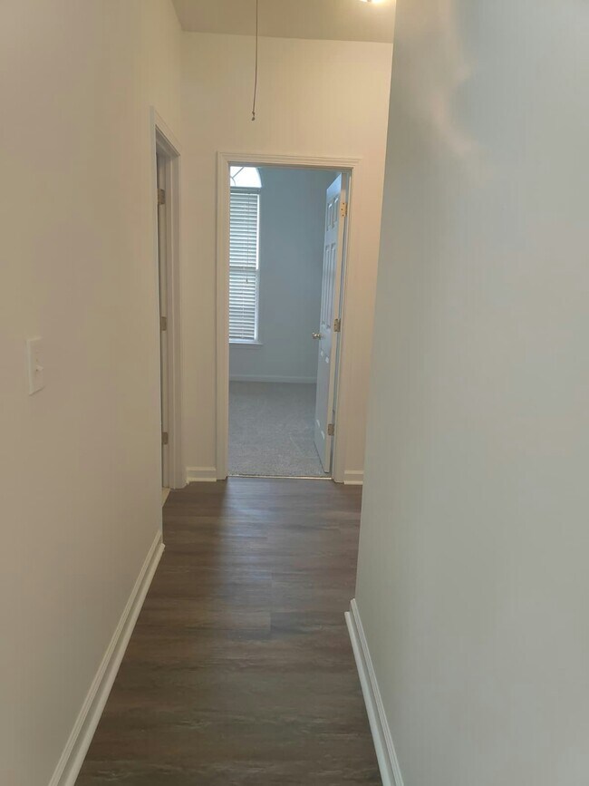 Building Photo - 6806 Lombard Ct