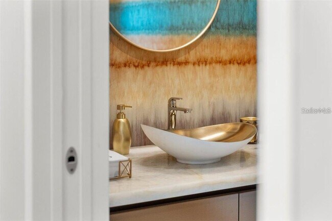 Building Photo - 111 Golden Gate Point