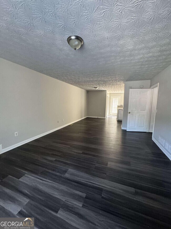 Building Photo - 75 Davis Mill Ct