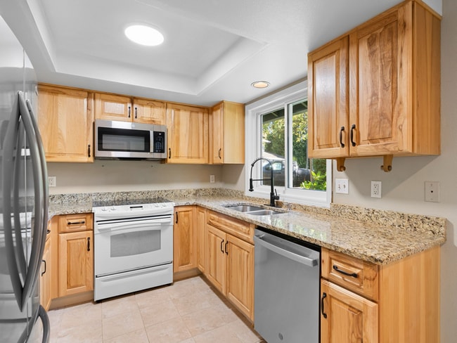 Building Photo - 1107 Meadowview Ct