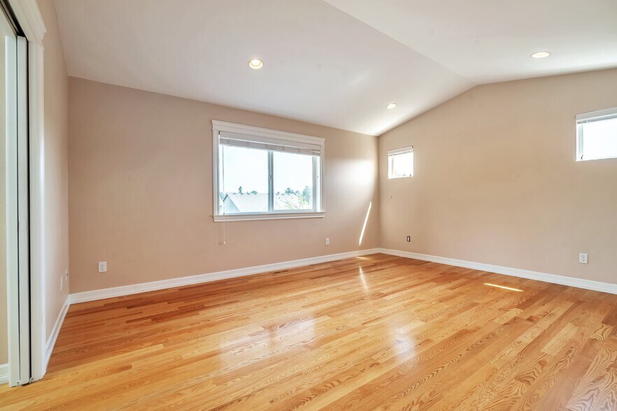 Building Photo - 9604 S 236th Pl