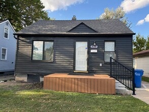 Building Photo - 11035 Essex Ave