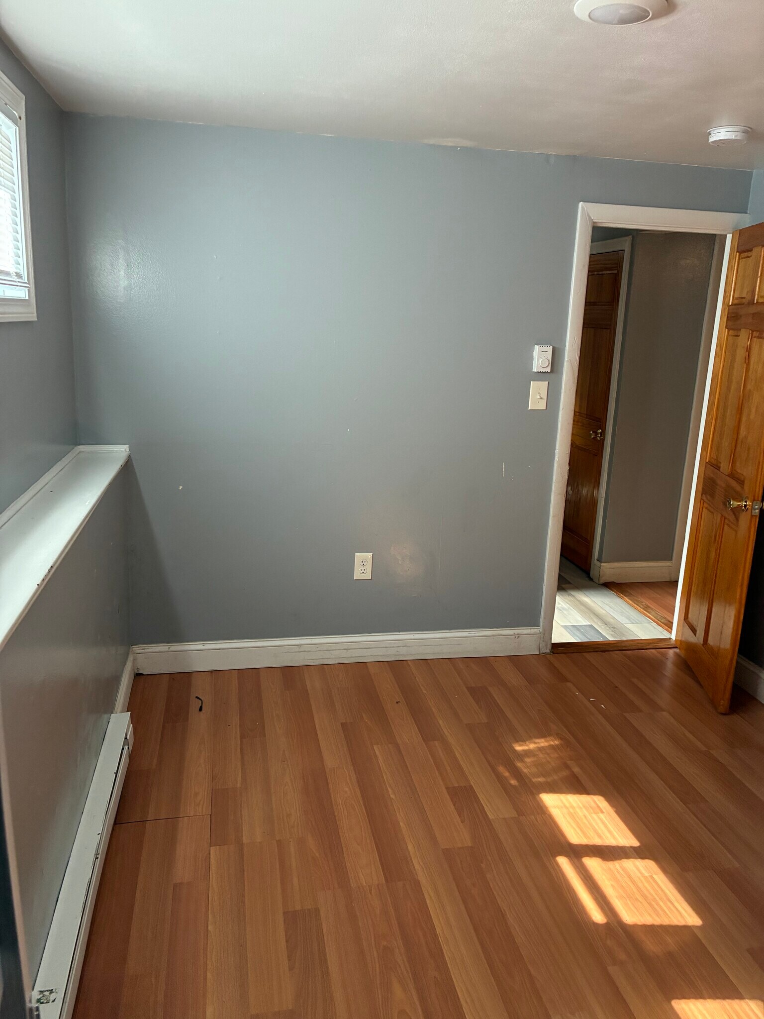Building Photo - 4 Gladeside Ter