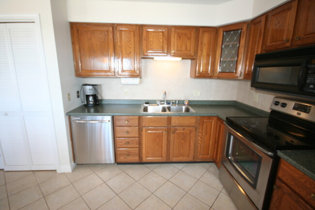 Building Photo - 2 bedroom condo in Osage Beach