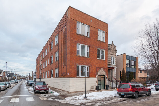 Primary Photo - 2313 N Albany Ave