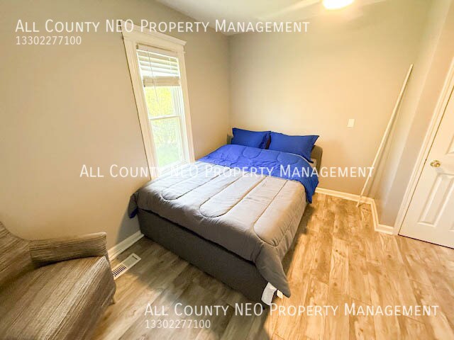 Building Photo - 9703 Aetna Rd