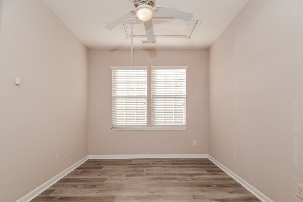 Building Photo - 648 Ashbrittle Dr