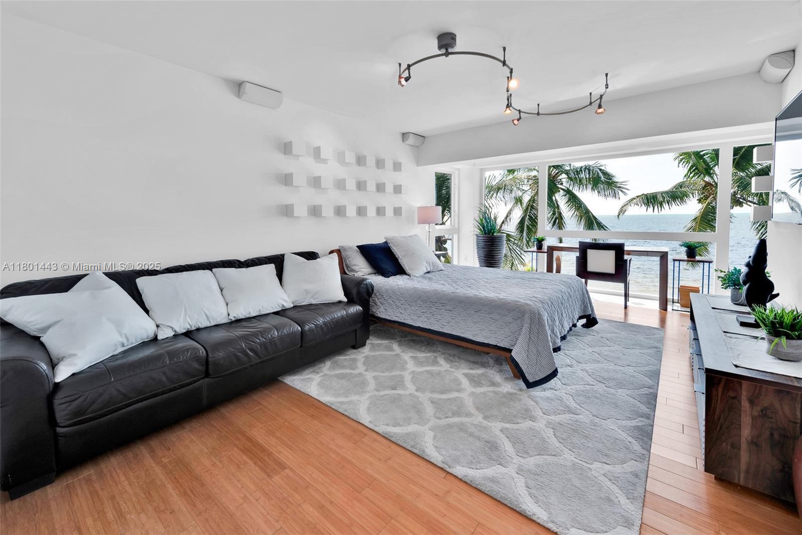 Building Photo - 60 Ocean Front Dr