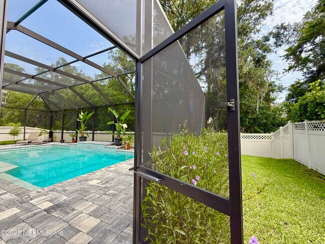 Building Photo - 505 Windwalker Dr