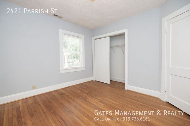 Building Photo - 2421 Parrish St