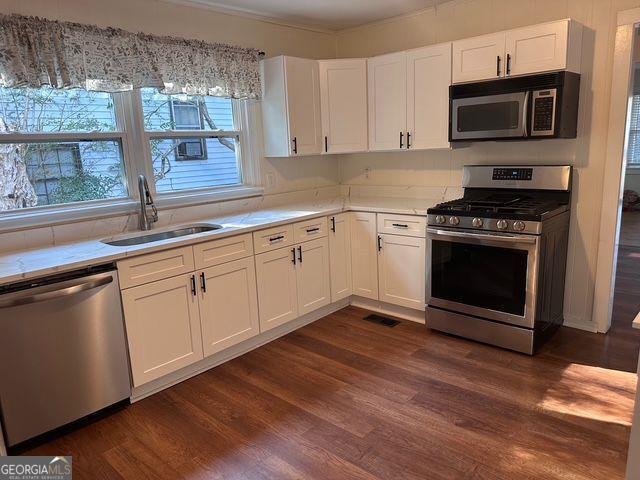 Building Photo - 1368 Marston St