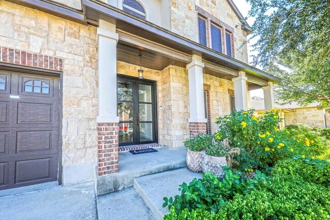 Building Photo - 115 Coahuila Loop