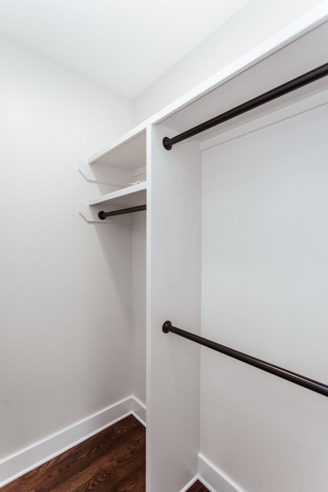 Building Photo - 132 Flint St