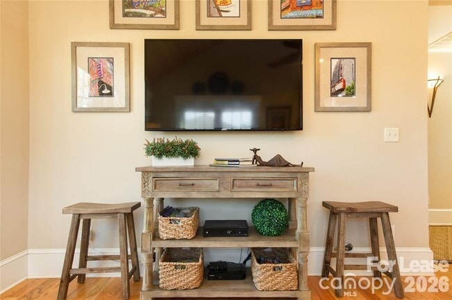 Building Photo - 41 Mildred Ave