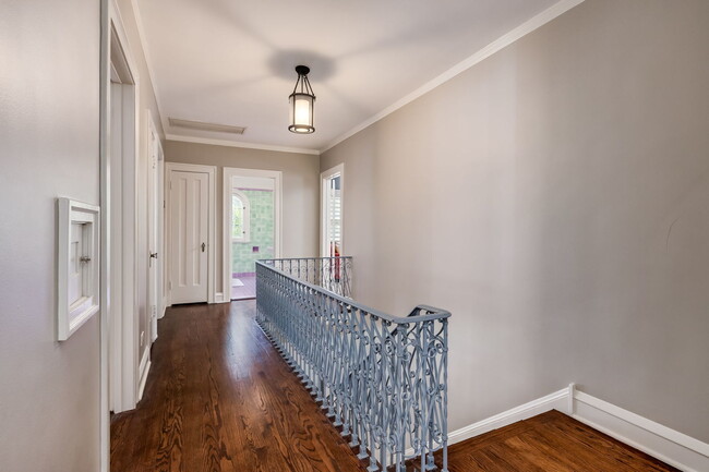 Building Photo - 1135 N Kenilworth Ave