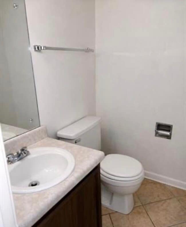 Building Photo - 4701 Queens Lace Ct