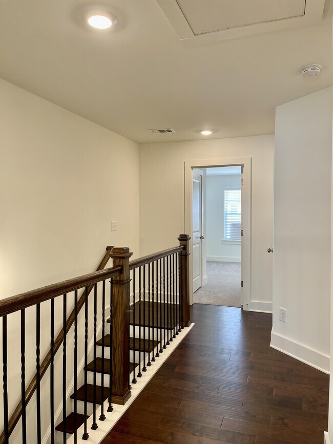 Building Photo - 175 N Auburn Landing Pl