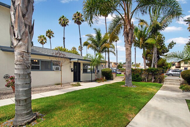 Building Photo - 1059 Grand Ave