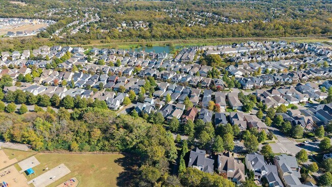 Building Photo - 1306 Jewell Ave