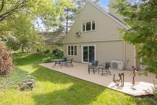 Building Photo - 133 Covington Ln