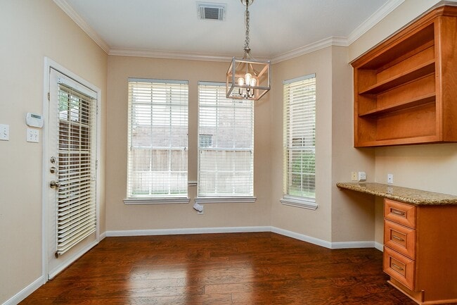 Building Photo - 5322 Pebble Way Ln
