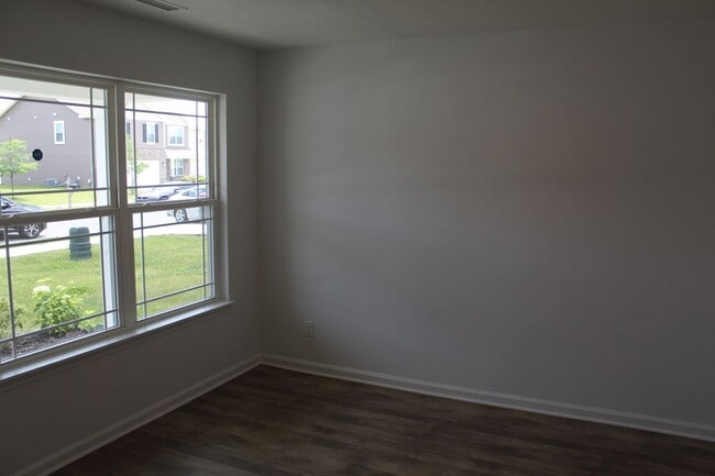 Building Photo - Now Available! Newer 4 BR Home in Decatur Schools!
