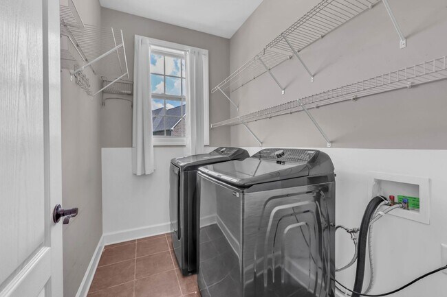 Building Photo - 1154 Buggy Cove