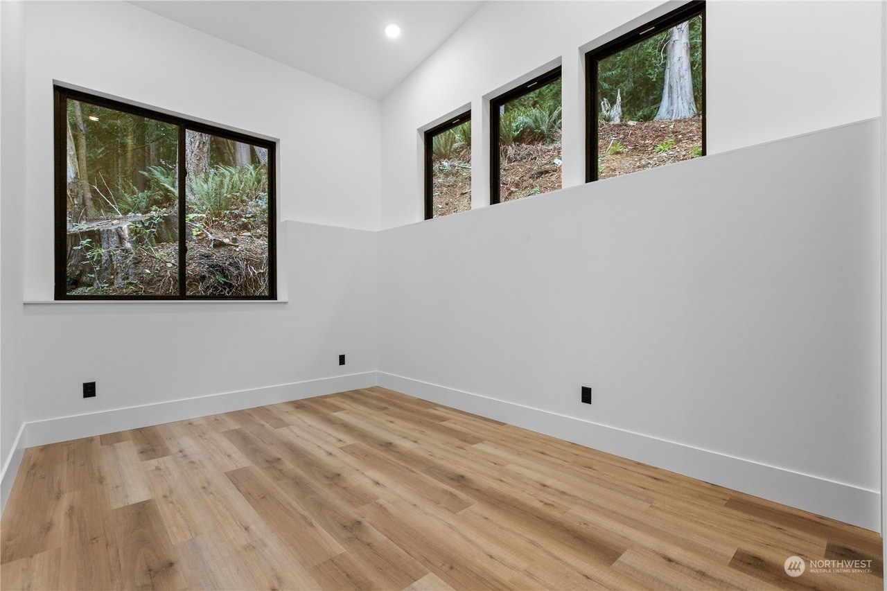 Building Photo - 2952 Brook Ln