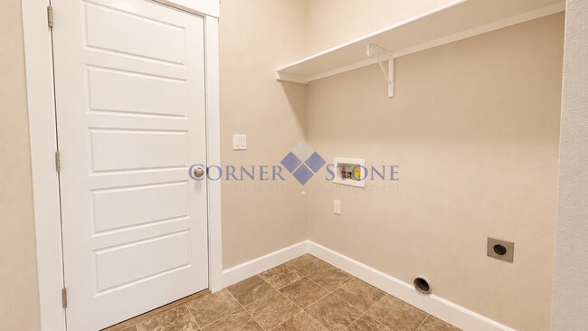 Building Photo - Immaculate Home in Pristine Meadows!