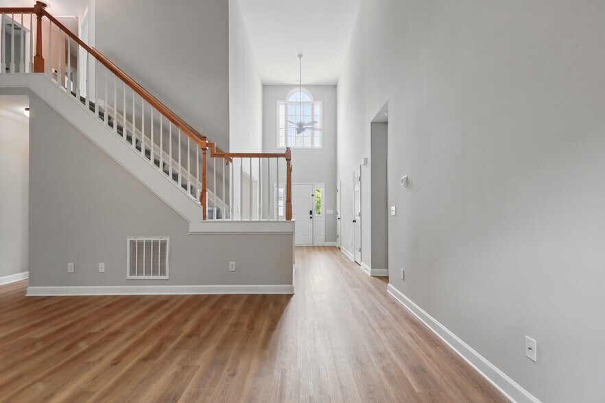 Building Photo - 4418 Gallatree Ln