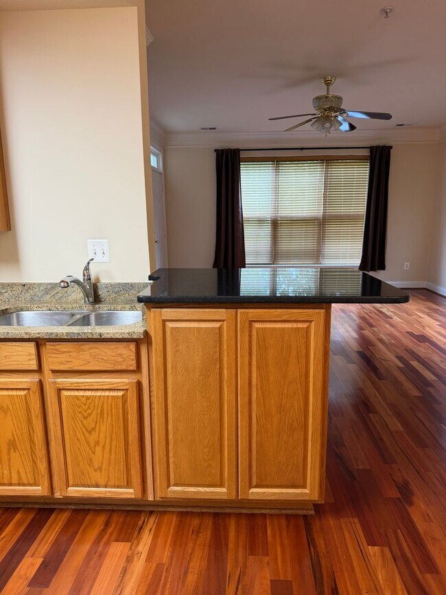 Building Photo - 908 Orchard Ridge Dr