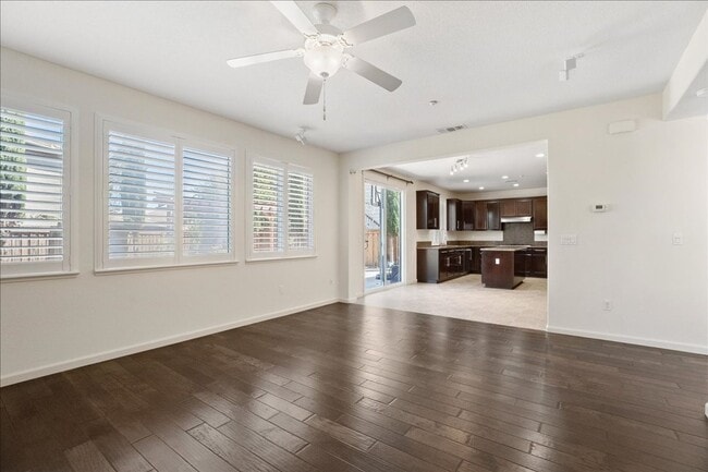 Building Photo - 957 Antiquity Dr